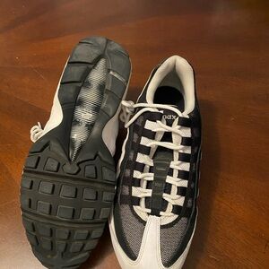 Nike Black and White Men's Shoes